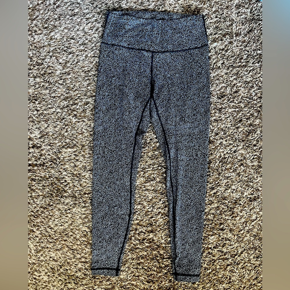 Lululemon wonderunder size 10